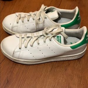 adidas Shoes - Stan Smith’s, size 7 adidas Shoes - Stan Smith’s, size 7